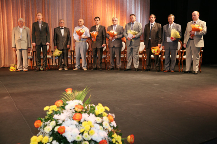 Золотая десятка лауреатов.