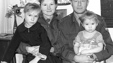 Редкие минуты: все Роговы вместе. Фото Сергея СИДОРЕНКО.