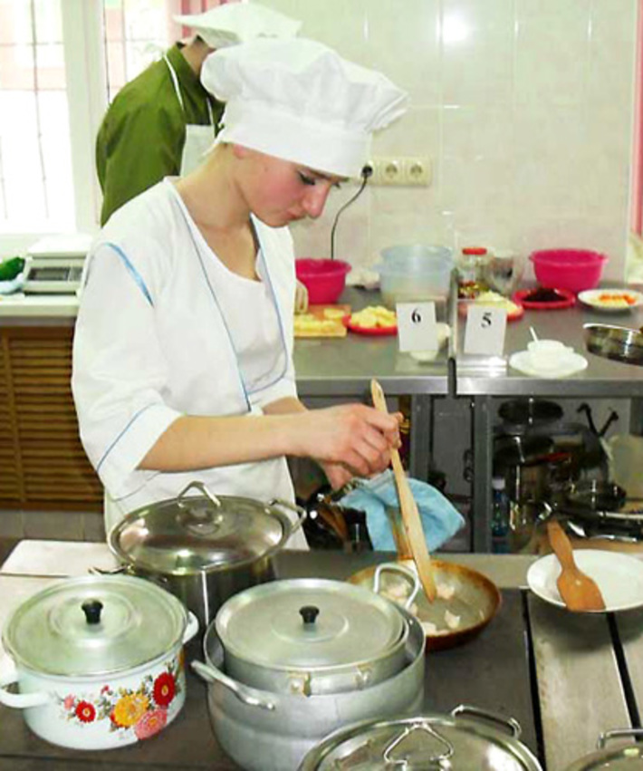 Одно из заданий конкурса — суп.