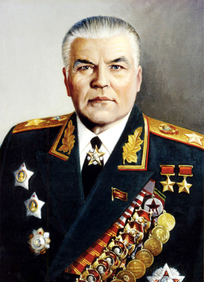 Дважды Герой Советского Союза маршал Малиновский.