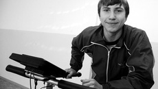 Сергей Чувашов большую часть свободного времени проводит в своей школе, в социокультурном центре. Любит буквально все виды спорта. А на что больше настроен? «На победу», — ответил Сергей.
