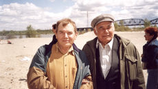 С Василием Песковым на обском острове Кораблик после вручения премии его имени.