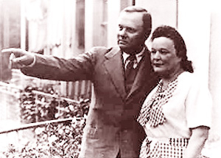 Кирилл Афанасьевич и Евдокия Петровна Мерецковы.