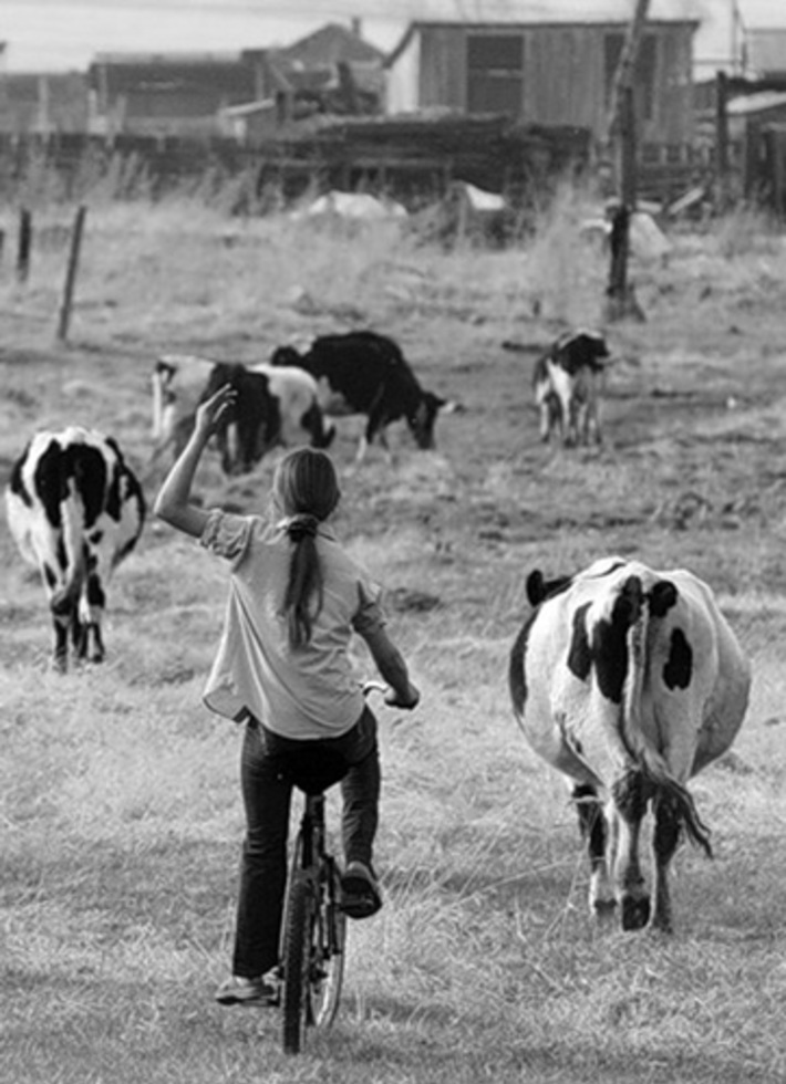 Домой с зарплатой! Фото Андрея ПЕТРОВА.