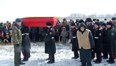 Ивана Смольникова провожают в последний путь.