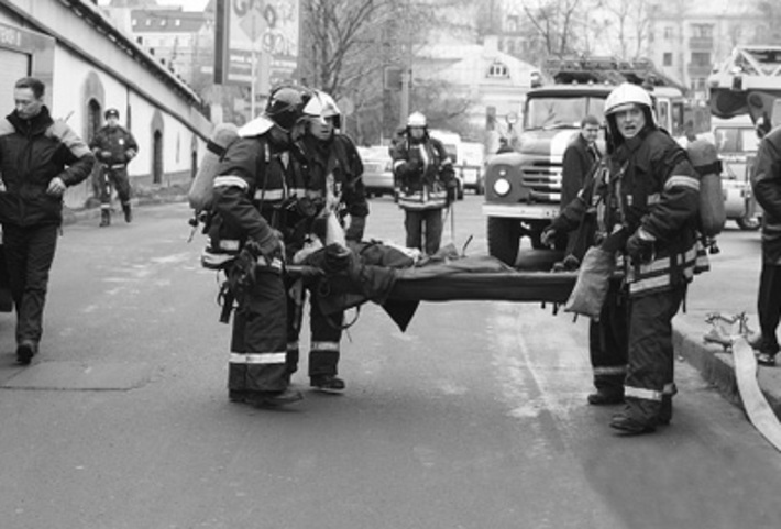 Эвакуация пострадавших.