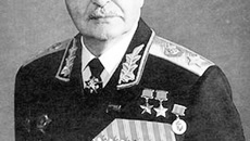 Дважды Герой Советского Союза, Маршал Советского Союза Иван Христофорович Баграмян.