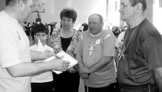 Члены команды спортсменов-пенсионеров села Рождественка Карасукского района.