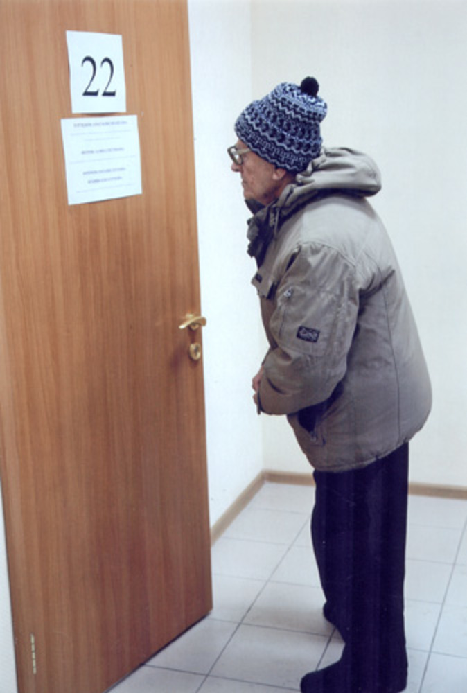 Вот и нужный кабинет. (Клиентская служба управления Пенсионного фонда РФ в Кировском районе.)    Фото Бориса МОСКВИНА.