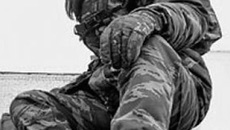 Традиция массового найма в армию женщин сложилась в России в девяностые годы.