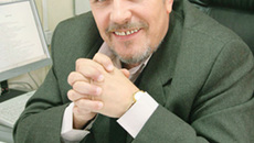 Александр КУЛЯБИН. Автор идеи, руководитель фестиваля, директор театра «Красный факел».