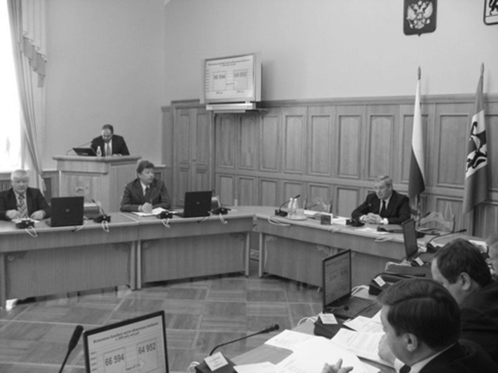 Заседает Правительство Новосибирской области.