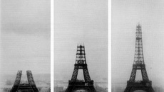 ТЕОФИЛЬ ФЕО (1839 — 1892). Строительство Эйфелевой башни, июнь 1888 г., 14 октября 1888 г. и 20 января 1889 г. Всемирная выставка 1889 г. отмечает столетие Французской революции. Парижане приходят семьями понаблюдать за строительством башни по проекту инженера Гюстава Эйфеля (1832—1923). Сооруженная специально для выставки, эта башня должна была быть демонтирована после ее окончания. Но грандиозное строение удается спасти от разрушения в 1909 г., установив на его вершине (300 м) радиопередатчик.