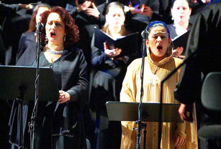 Исполняется хоровая опера «Боярыня Морозова». Фото Виктора ДМИТРИЕВА.