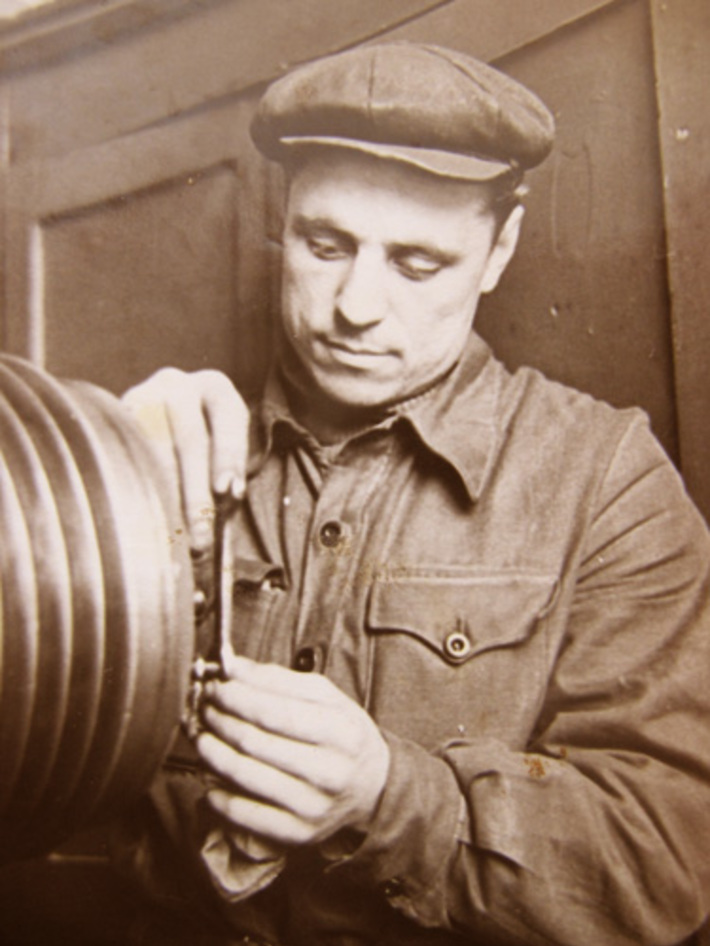 Александр Рыжов на рабочем месте.