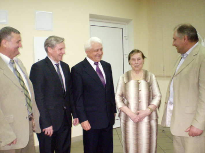 Владимир Ларионов, Владимир Панарин, Николай Гаращук, Анна Сметанина, Сергей Яцун.