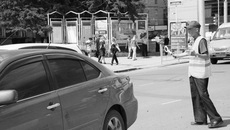 Муниципальные парковщики в действии.