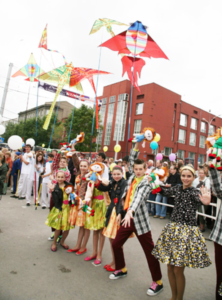 Празднование Дня города в Новосибирске в 2009 г.  Фото Сергея ДЯТЛОВА.