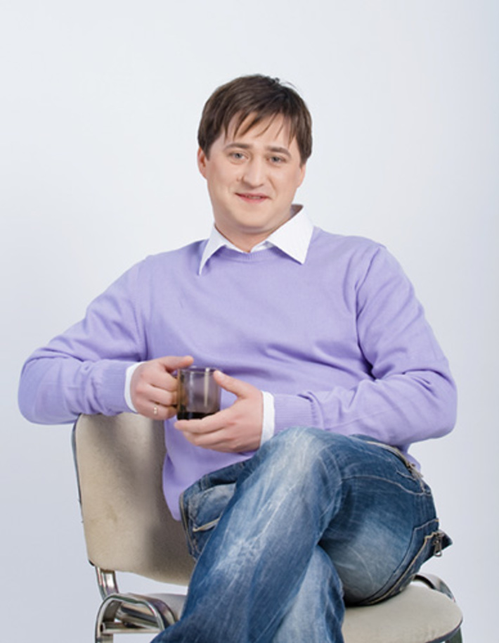 На телестанции «Мир» Евгений Фадеев работает с февраля 2006 года.