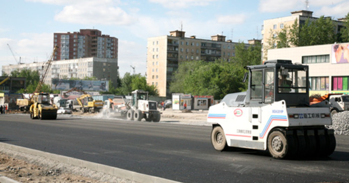 Устройство «дорожной одежды» на улице Кошурникова.