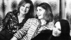 Эти два снимка разделяют без малого 35 лет.