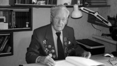 Яков Матвеевич Богер помнит свой первый бой в 1941-м... Хотя прошло уже 69 лет.