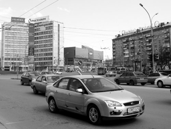 Площадь Калинина — без остановок.