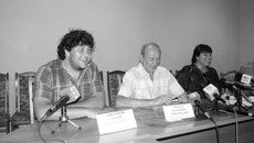 Захар Заволокин, Владимир Миллер, Анастасия Заволокина на пресс-конференции.