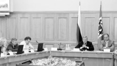 О реализации национального проекта «Образование» докладывает Владимир Никонов.