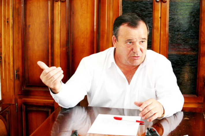 Глава Усть-Таркского района Александр Турлаков.