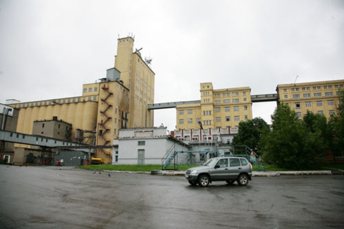На мелькомбинате №1 практически всё готово к приему зерна нового урожая.