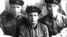 7 мая 1947 год, город Благовещенск. В центре — Иван Мочалов.