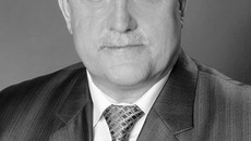 Глава района Михаил Колотов.