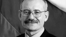 Рустэм Хамитов.