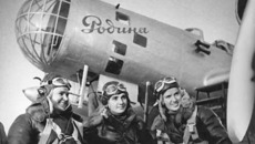 Женский экипаж Е. Гризодубовой