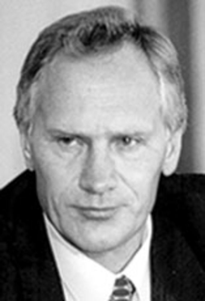 В. В. ЛЕОНОВ.