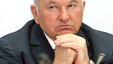 Юрий Лужков до последнего часа не верил в реальность своей отставки.