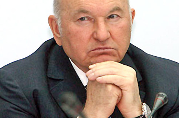 Юрий Лужков до последнего часа не верил в реальность своей отставки.