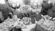 В широком ассортименте были представлены продукты питания.