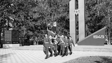 Участники военно-патриотического клуба на Вахте Памяти.