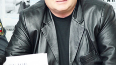 Аркадий Белов.