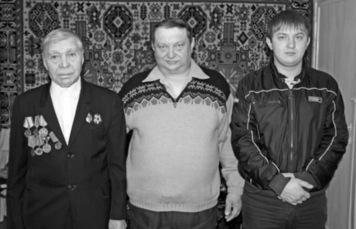 Глава династии Иван Тимофеевич Палкин, его сын Сергей Иванович и внук Андрей.