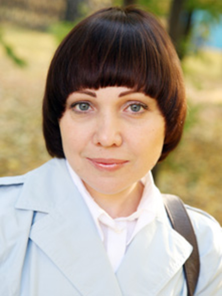 Елена КОСТИНА. Ведущая конкурса.