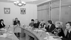 Иван Мороз на встрече с журналистами.