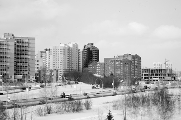 Как сделать город удобным для жизни?  Фото Сергея ДЯТЛОВА.