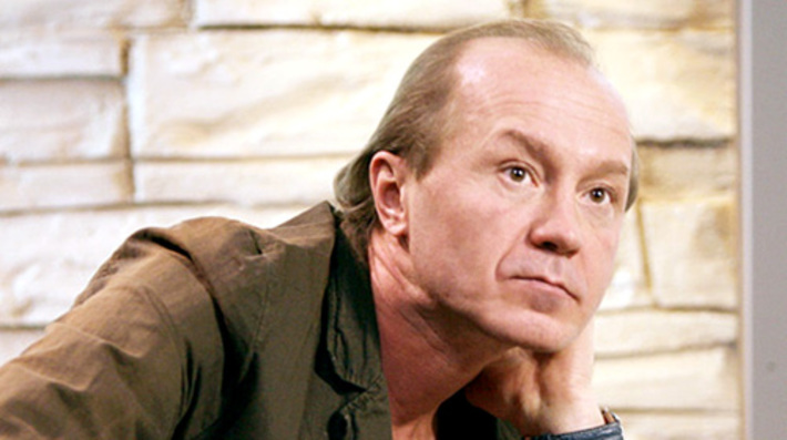 Андрей Панин.