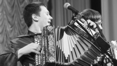 Новосибирский гармонист Анатолий Гальянов — неоднократный участник Маланинских фестивалей. Фото Андрея БАУЛИНА.