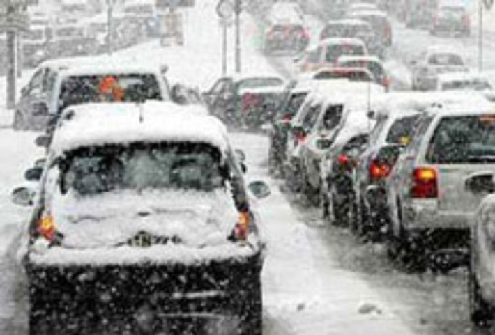 В наших автопробках, кажется, можно и на пенсию выйти. Фото с www.vmurm.ru