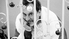 Валерий Меладзе в роли Деда Мороза в фильме Константина Статского.