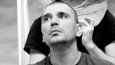 Константин Телегин на репетиции в роли Конька-Горбунка.